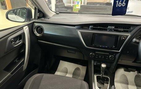 Toyota Auris II, 2013 год, 1 379 000 рублей, 14 фотография