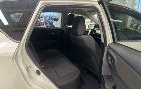 Toyota Auris II, 2013 год, 1 379 000 рублей, 18 фотография