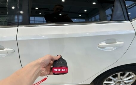 Toyota Auris II, 2013 год, 1 379 000 рублей, 22 фотография