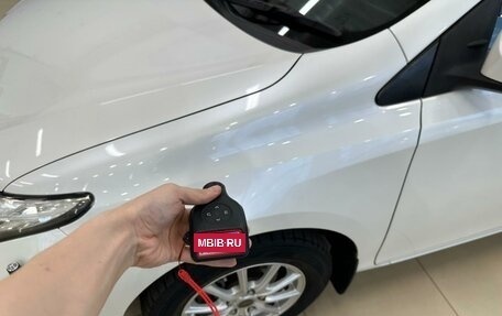 Toyota Auris II, 2013 год, 1 379 000 рублей, 20 фотография