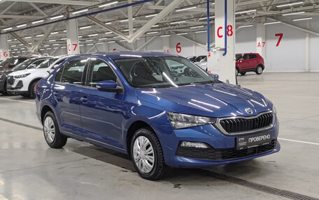 Skoda Rapid II, 2021 год, 1 615 000 рублей, 3 фотография