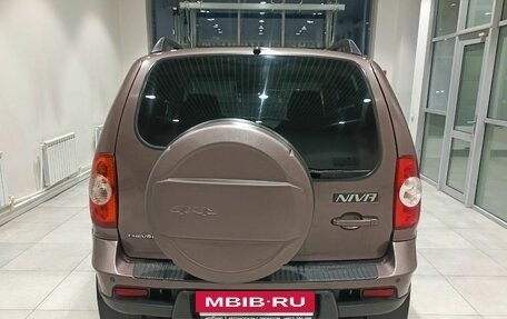 Chevrolet Niva I рестайлинг, 2018 год, 699 000 рублей, 7 фотография