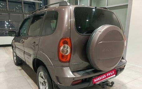 Chevrolet Niva I рестайлинг, 2018 год, 699 000 рублей, 8 фотография