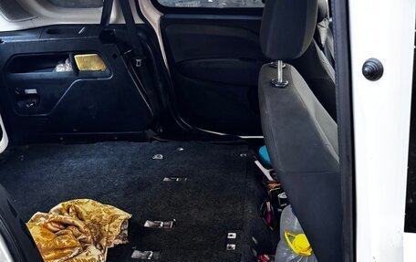 Fiat Doblo II рестайлинг, 2010 год, 850 000 рублей, 5 фотография