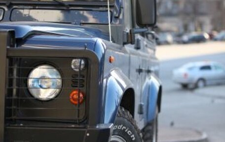 Land Rover Defender I, 2006 год, 750 000 рублей, 1 фотография