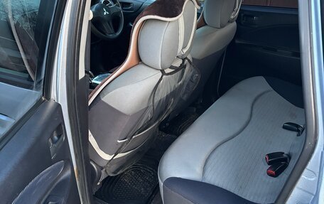 Mitsubishi Colt VI рестайлинг, 2005 год, 400 000 рублей, 15 фотография