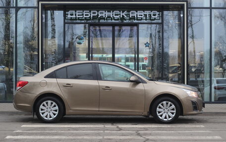 Chevrolet Cruze II, 2014 год, 995 000 рублей, 3 фотография