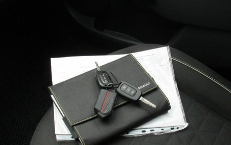 Renault Logan II, 2019 год, 1 100 000 рублей, 18 фотография