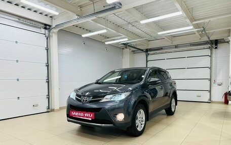 Toyota RAV4, 2013 год, 2 229 000 рублей, 2 фотография