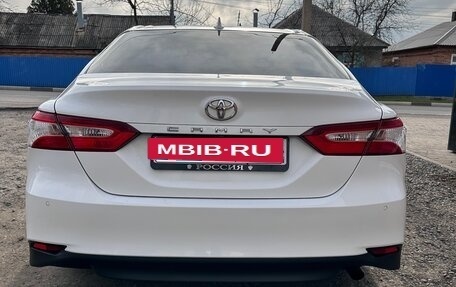 Toyota Camry, 2020 год, 1 995 000 рублей, 6 фотография