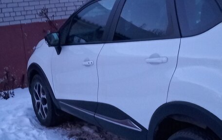 Renault Kaptur I рестайлинг, 2017 год, 1 200 000 рублей, 5 фотография