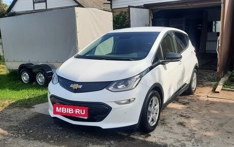 Chevrolet Bolt, 2020 год, 2 300 000 рублей, 1 фотография