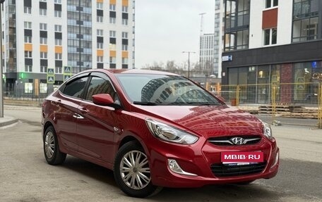 Hyundai Solaris II рестайлинг, 2011 год, 949 000 рублей, 1 фотография