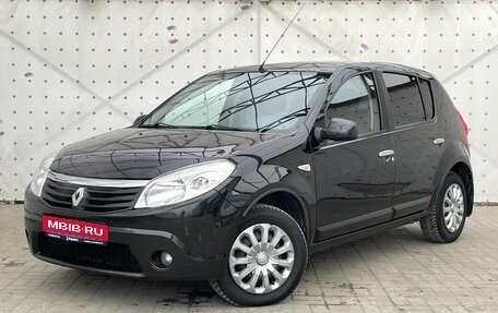 Renault Sandero I, 2012 год, 650 000 рублей, 1 фотография
