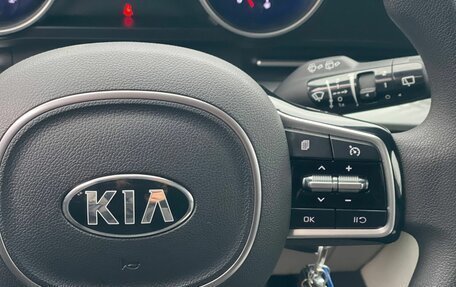 KIA Carnival, 2021 год, 3 290 000 рублей, 15 фотография