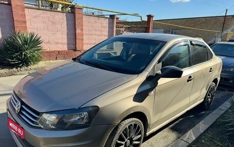Volkswagen Polo VI (EU Market), 2016 год, 900 000 рублей, 2 фотография