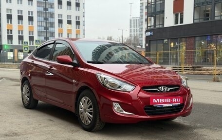 Hyundai Solaris II рестайлинг, 2011 год, 949 000 рублей, 9 фотография