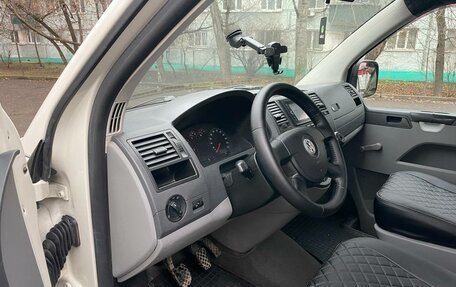 Volkswagen Transporter T5 рестайлинг, 2009 год, 1 330 000 рублей, 9 фотография
