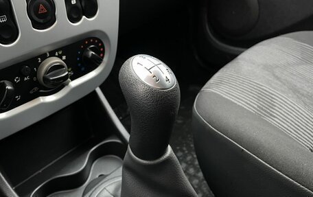 Renault Sandero I, 2012 год, 650 000 рублей, 17 фотография