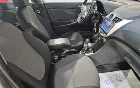 Hyundai Solaris II рестайлинг, 2011 год, 771 000 рублей, 13 фотография