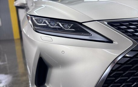Lexus RX IV рестайлинг, 2019 год, 5 000 000 рублей, 4 фотография