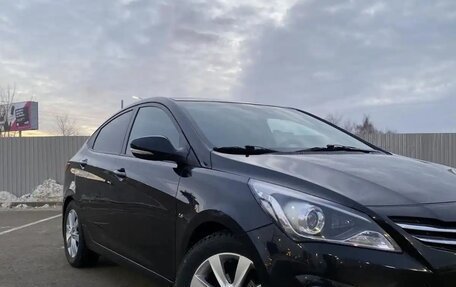 Hyundai Solaris II рестайлинг, 2016 год, 870 000 рублей, 2 фотография