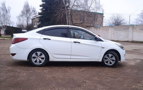 Hyundai Solaris II рестайлинг, 2016 год, 690 000 рублей, 5 фотография