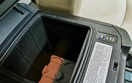 Toyota Land Cruiser Prado 150 рестайлинг 2, 2013 год, 2 850 000 рублей, 19 фотография