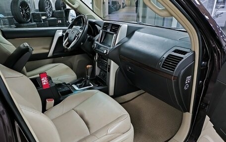 Toyota Land Cruiser Prado 150 рестайлинг 2, 2013 год, 2 850 000 рублей, 18 фотография
