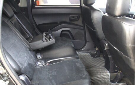 Mitsubishi Outlander III рестайлинг 3, 2008 год, 867 600 рублей, 24 фотография