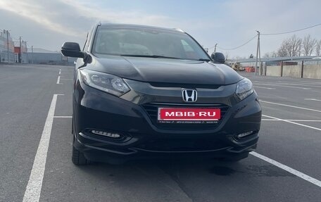Honda Vezel, 2016 год, 1 590 000 рублей, 1 фотография