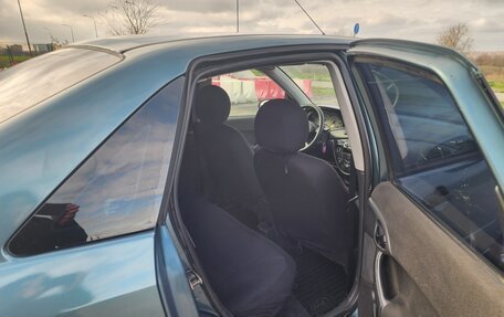 Ford Focus IV, 2003 год, 280 000 рублей, 3 фотография