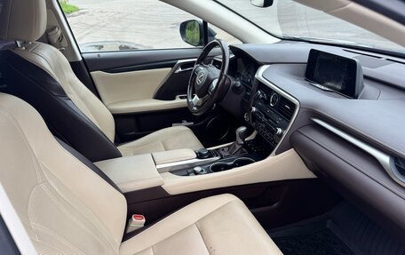 Lexus RX IV рестайлинг, 2016 год, 3 200 000 рублей, 11 фотография