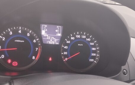 Hyundai Solaris II рестайлинг, 2014 год, 920 000 рублей, 12 фотография