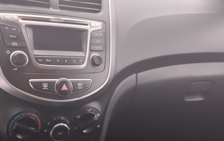 Hyundai Solaris II рестайлинг, 2014 год, 920 000 рублей, 7 фотография