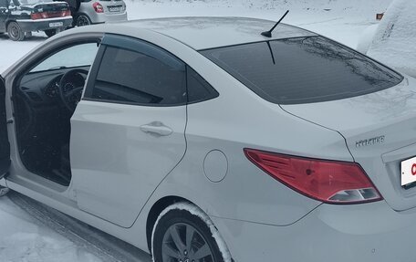 Hyundai Solaris II рестайлинг, 2014 год, 920 000 рублей, 11 фотография