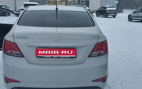 Hyundai Solaris II рестайлинг, 2014 год, 920 000 рублей, 2 фотография