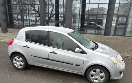 Renault Clio III, 2006 год, 450 000 рублей, 2 фотография