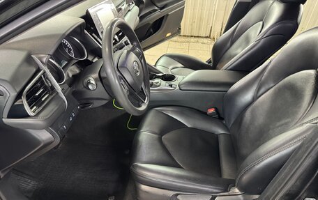 Toyota Camry, 2021 год, 2 310 000 рублей, 16 фотография