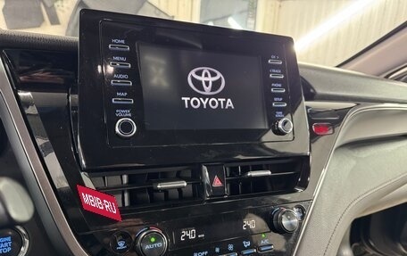 Toyota Camry, 2021 год, 2 310 000 рублей, 14 фотография