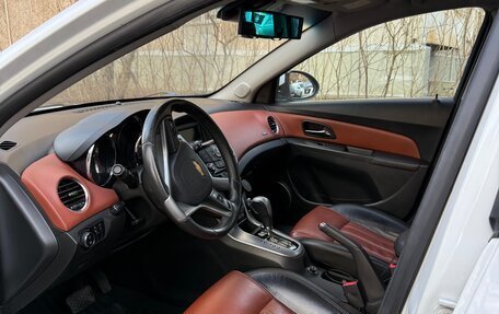 Chevrolet Cruze II, 2012 год, 670 000 рублей, 8 фотография