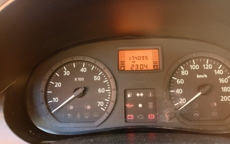 Renault Logan I, 2006 год, 140 000 рублей, 11 фотография