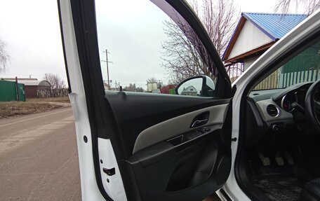 Chevrolet Cruze II, 2014 год, 850 000 рублей, 9 фотография