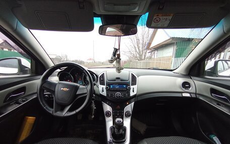 Chevrolet Cruze II, 2014 год, 850 000 рублей, 8 фотография