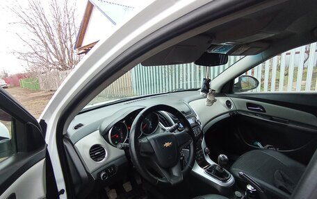 Chevrolet Cruze II, 2014 год, 850 000 рублей, 7 фотография