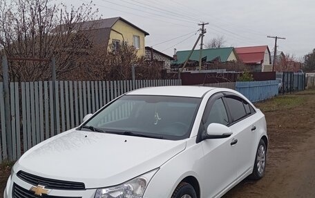 Chevrolet Cruze II, 2014 год, 850 000 рублей, 3 фотография