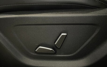 Geely Emgrand, 2024 год, 1 870 000 рублей, 12 фотография