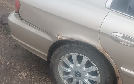 Hyundai Sonata IV рестайлинг, 2004 год, 170 000 рублей, 15 фотография