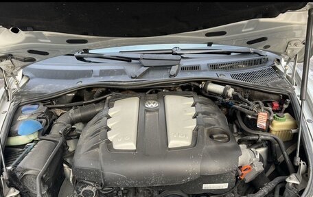 Volkswagen Touareg III, 2010 год, 1 650 000 рублей, 8 фотография