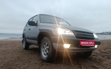 Chevrolet Niva I рестайлинг, 2004 год, 335 000 рублей, 2 фотография